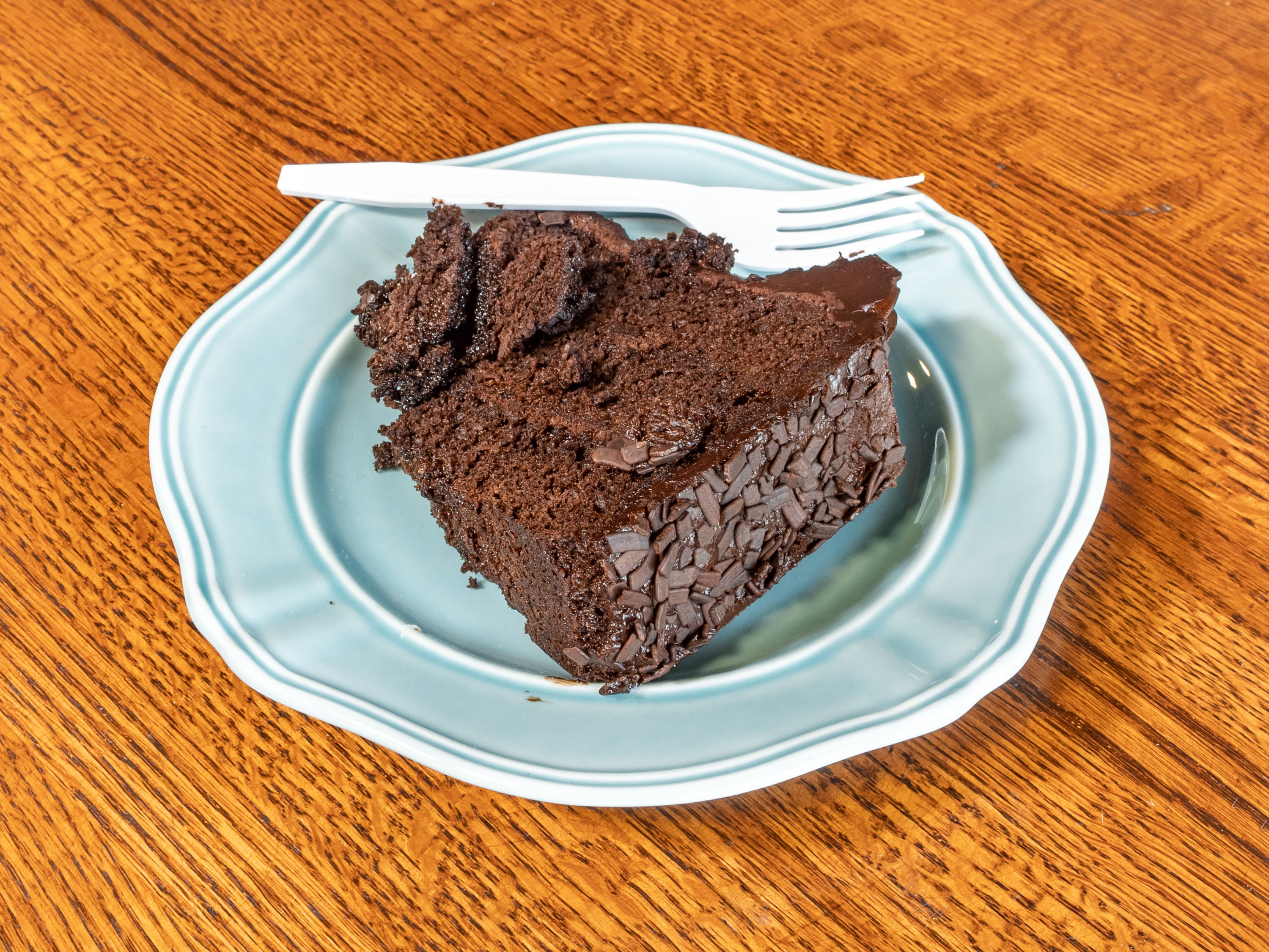 Order Chocolate Cake food online from Mama Mia's Pizza store, Denver on bringmethat.com