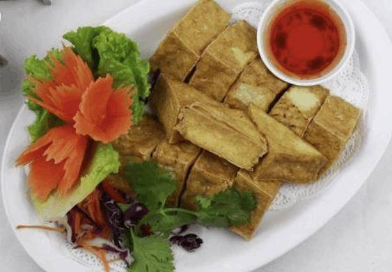 Order Golden Tofu food online from Boonsee Thai Kitchen store, Norco on bringmethat.com