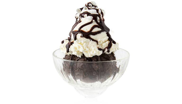 Order Lava Cake Sundae food online from Oberweis Dairy store, Mount Prospect on bringmethat.com