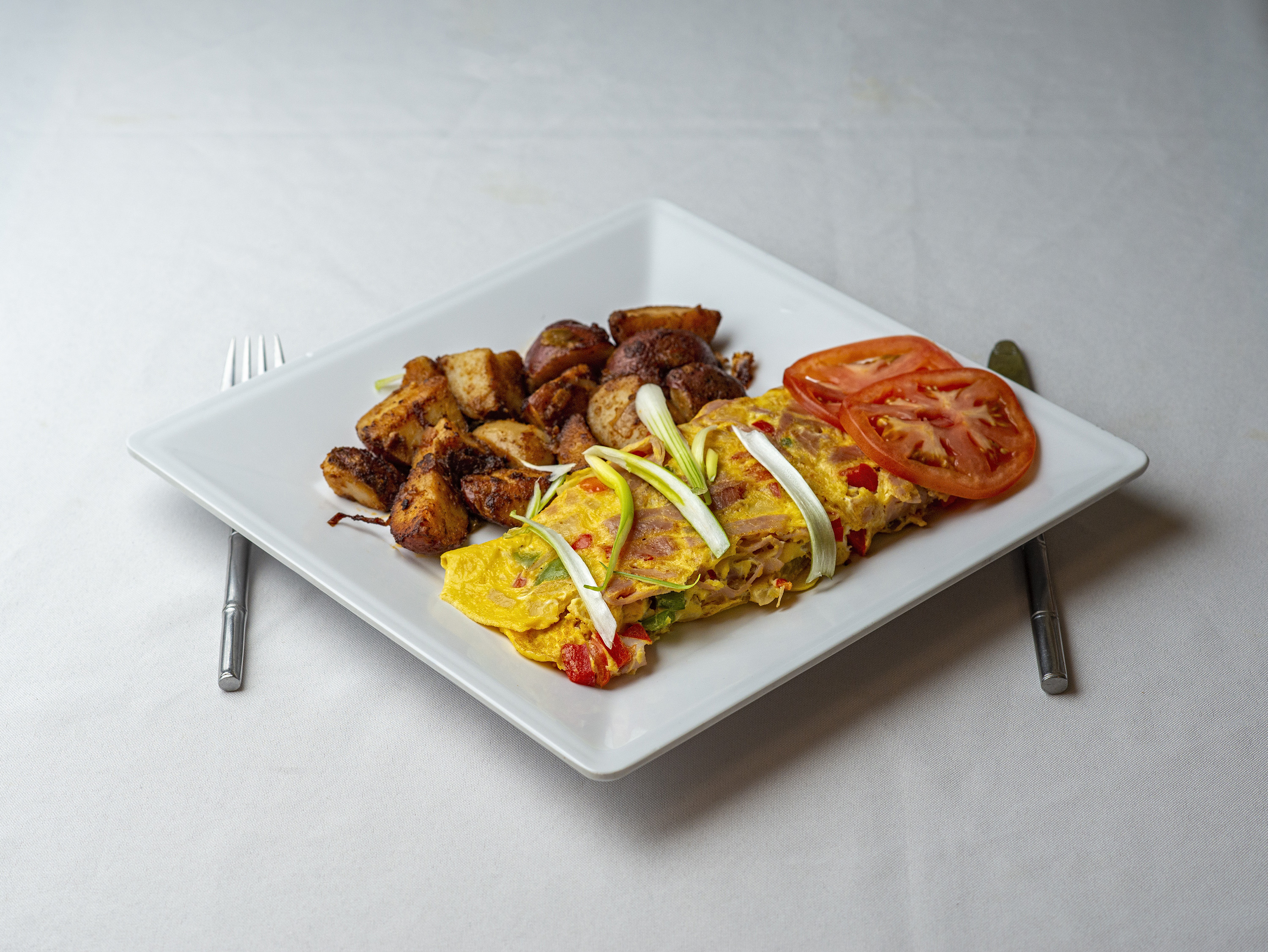 Order Western Omelet food online from The Bagel Club store, Flemington on bringmethat.com