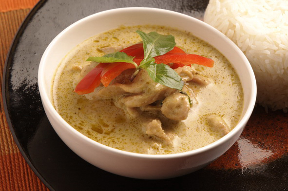 Order Green Curry with Coconut Milk food online from Pho Thai store, New Haven on bringmethat.com