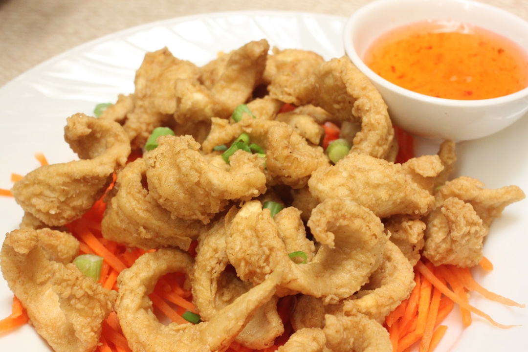 Order Crispy Calamari food online from Giggling rice thai togo store, Brookline on bringmethat.com