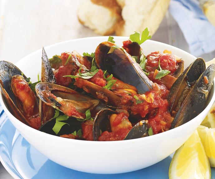 Order Mussels Ala Scampi Appetizer food online from Avellino's store, Medford on bringmethat.com