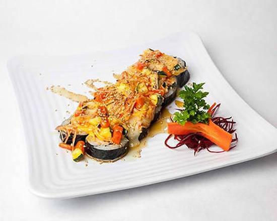 Order Atomic Roll food online from Kumori Sushi & Teppanyaki store, McAllen on bringmethat.com