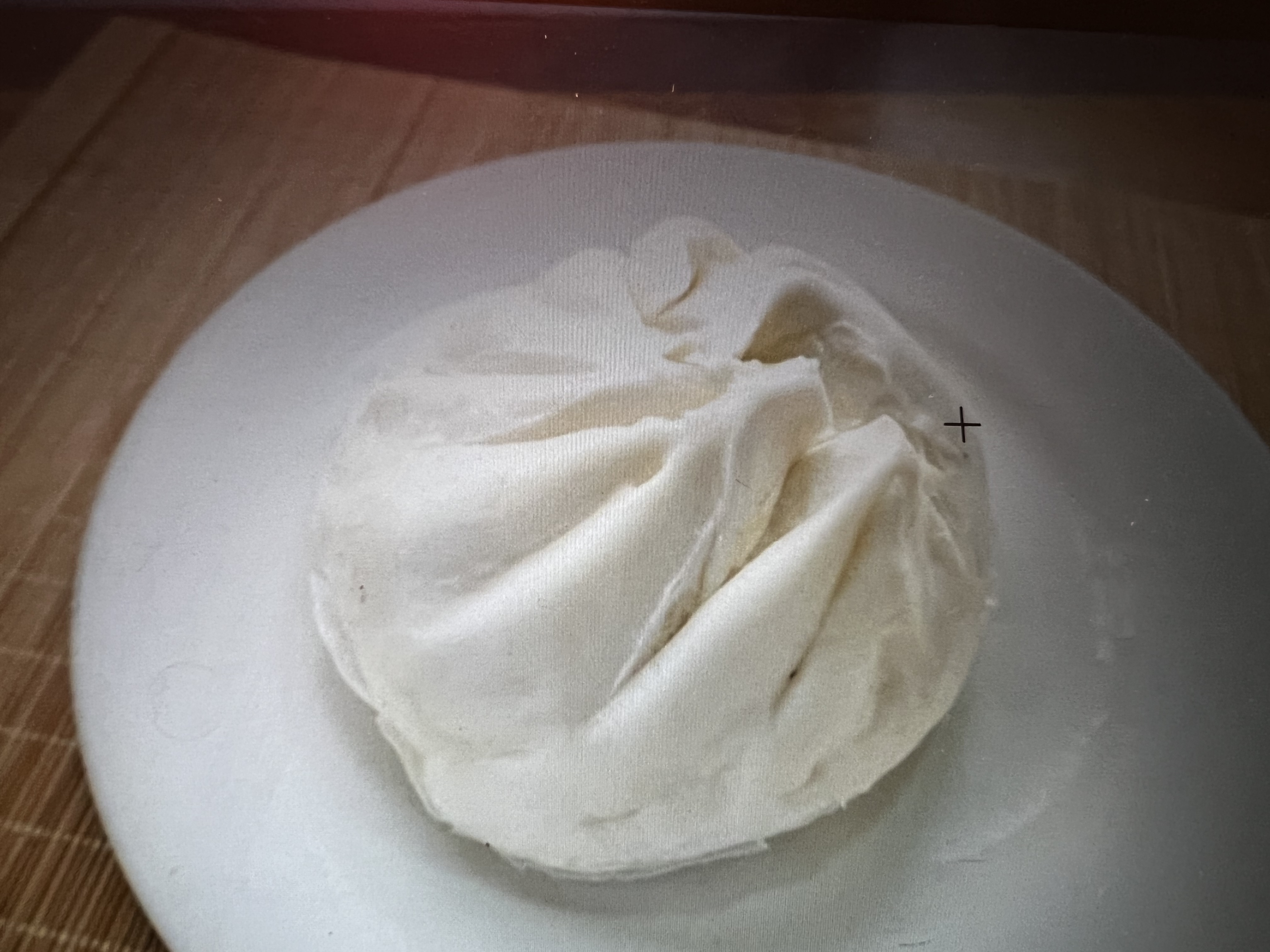 Order Banh Bao Thit Trung (Rice Bun filled with pork and egg) food online from Pho And Cafe Anh Hong store, Upper Darby on bringmethat.com