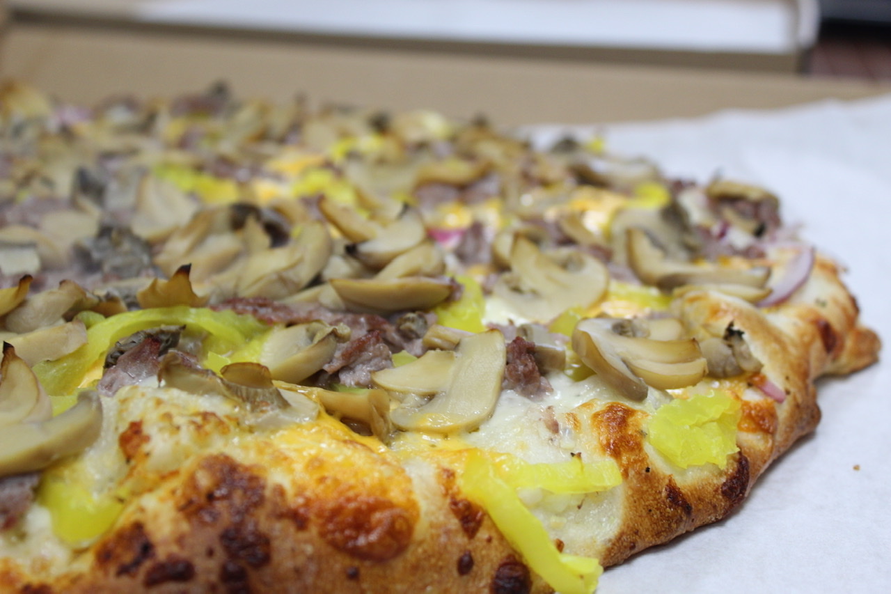 Order Steak Pizza food online from Buffalo Pizza & Wings store, Macomb on bringmethat.com