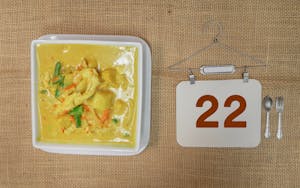 Order 22. Yellow Curry food online from Golden Thai Kitchen store, Phoenix on bringmethat.com