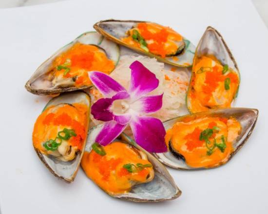 Order Baked Mussels food online from Oishii Mika Sushi store, Portland on bringmethat.com