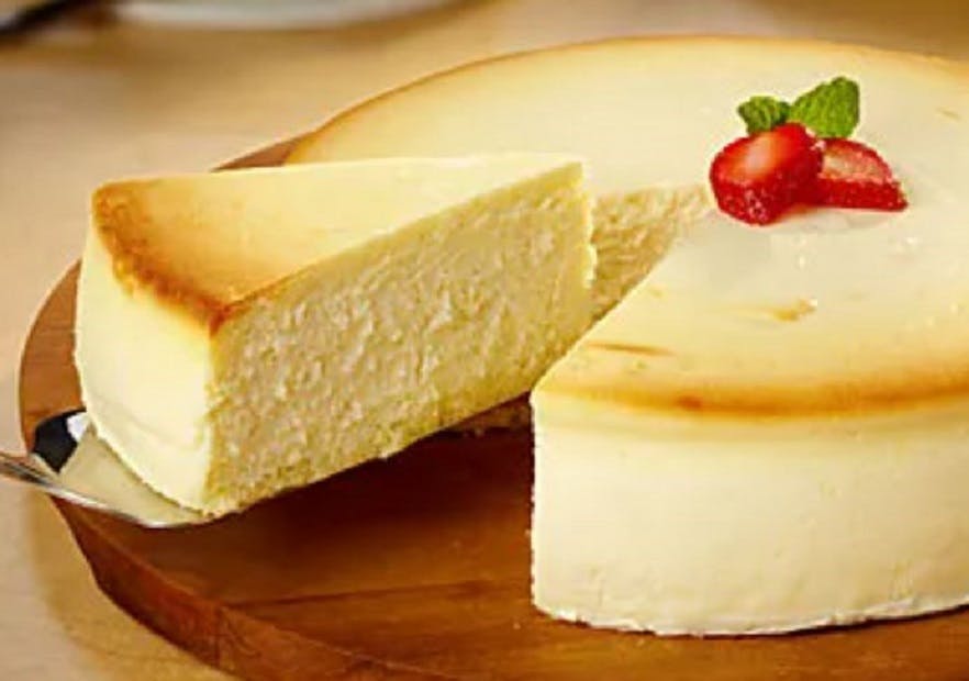 Order Italian Cheesecake - Dessert food online from Lunetta pizza store, New York on bringmethat.com