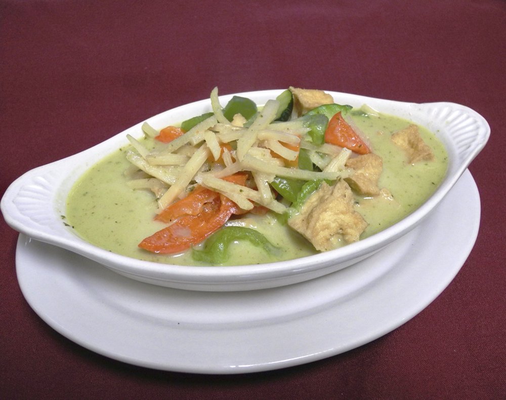 Order Green Curry food online from Sweet Basil Thai Cuisine store, Hurst on bringmethat.com