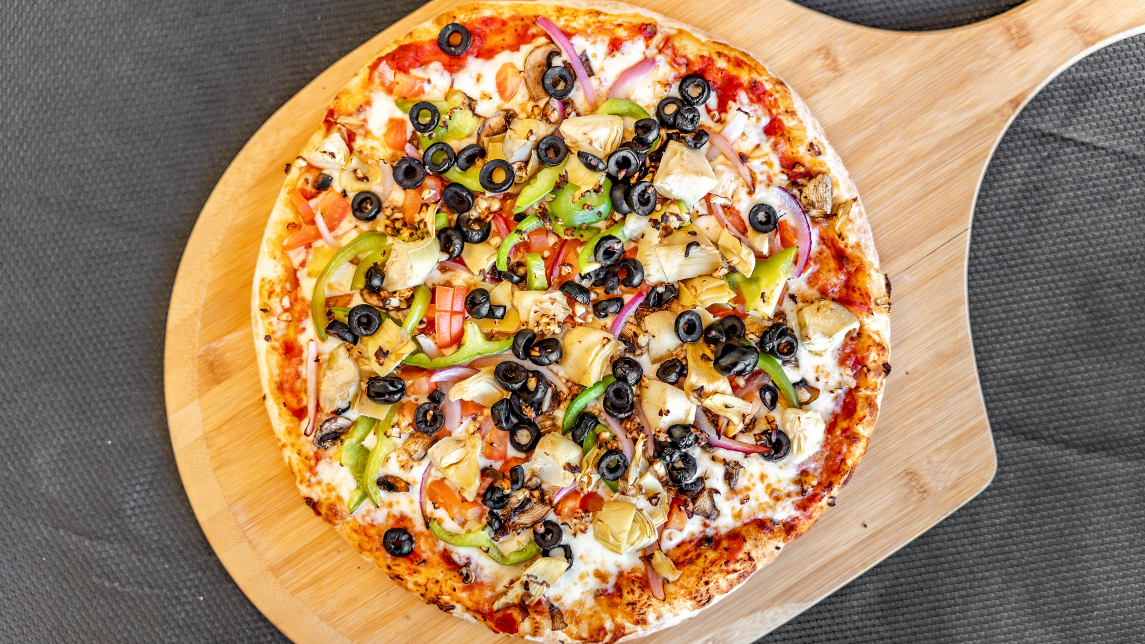 Order Vegan Veggie Delight Pizza - Small food online from Papa Pizza Pie store, Fullerton on bringmethat.com