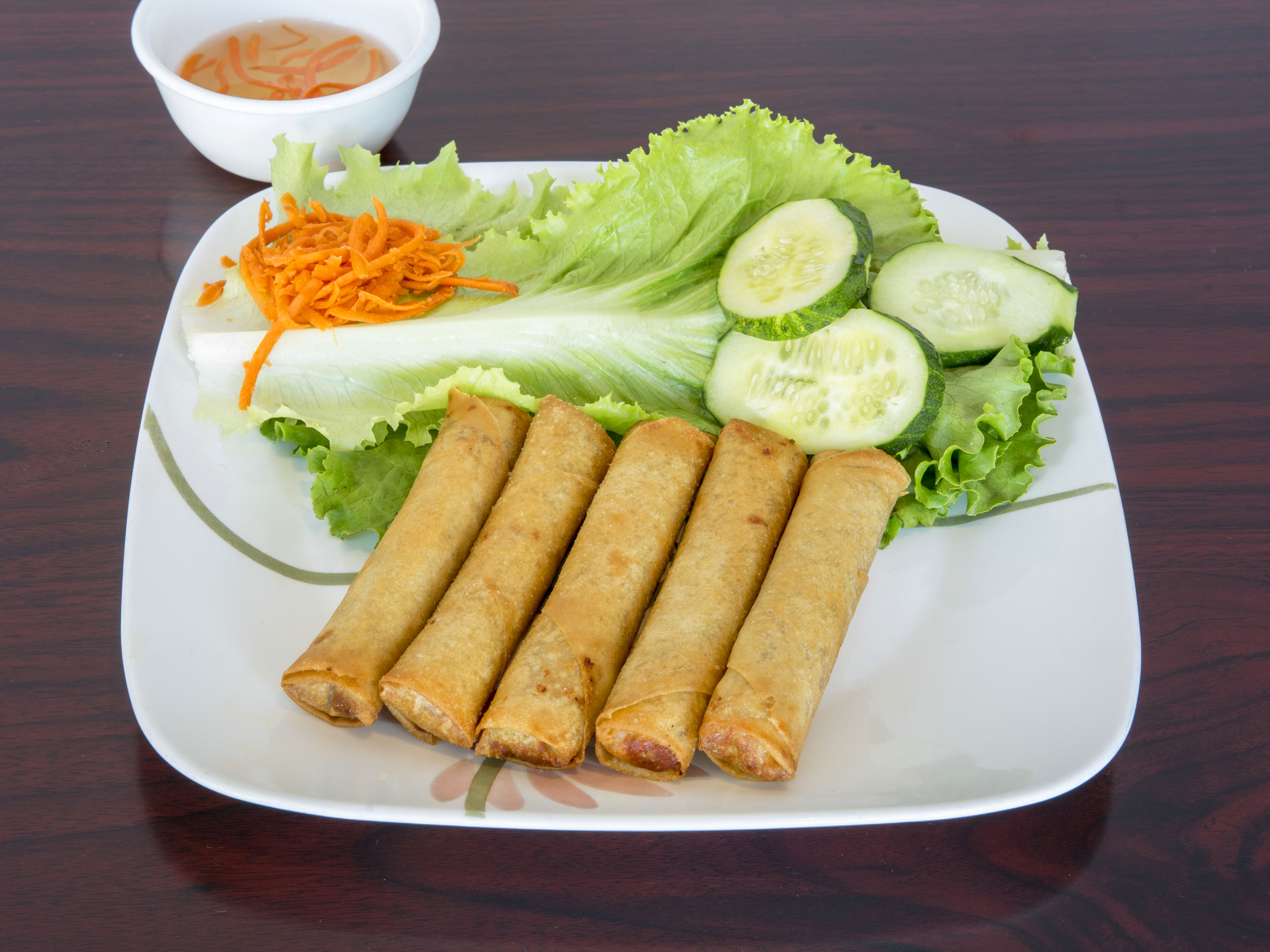 Order E. 5 Egg Roll with Lettuce food online from Pasadena Noodle & Grill store, Pasadena on bringmethat.com