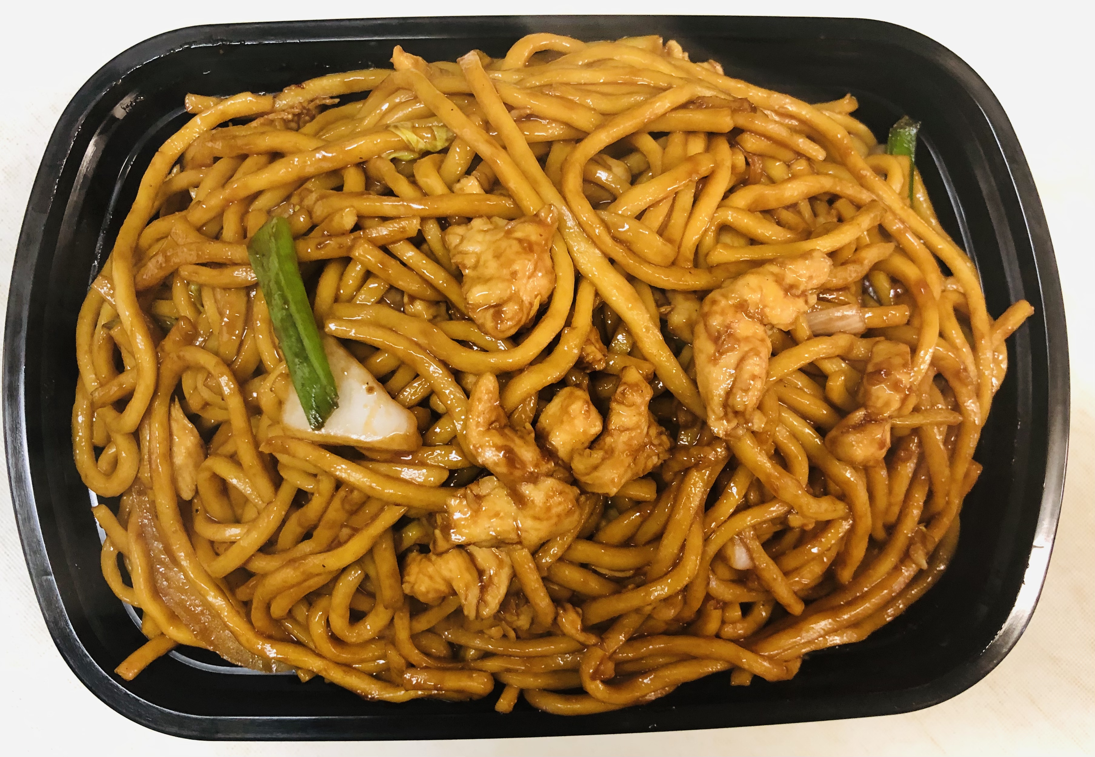 Order 28.鸡捞面 Chicken Lo Mein food online from Asian Express store, Radcliff on bringmethat.com