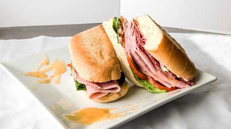 Order Italian 7" Sub food online from Royal Subs store, Hopkins on bringmethat.com