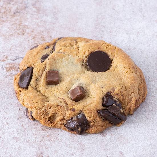 Order chocolate chip cookie food online from Tender Greens store, Woodland Hills on bringmethat.com
