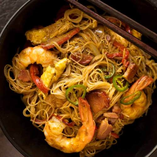 Order Singapore Rice Noodles food online from Golden House store, Woodbridge on bringmethat.com