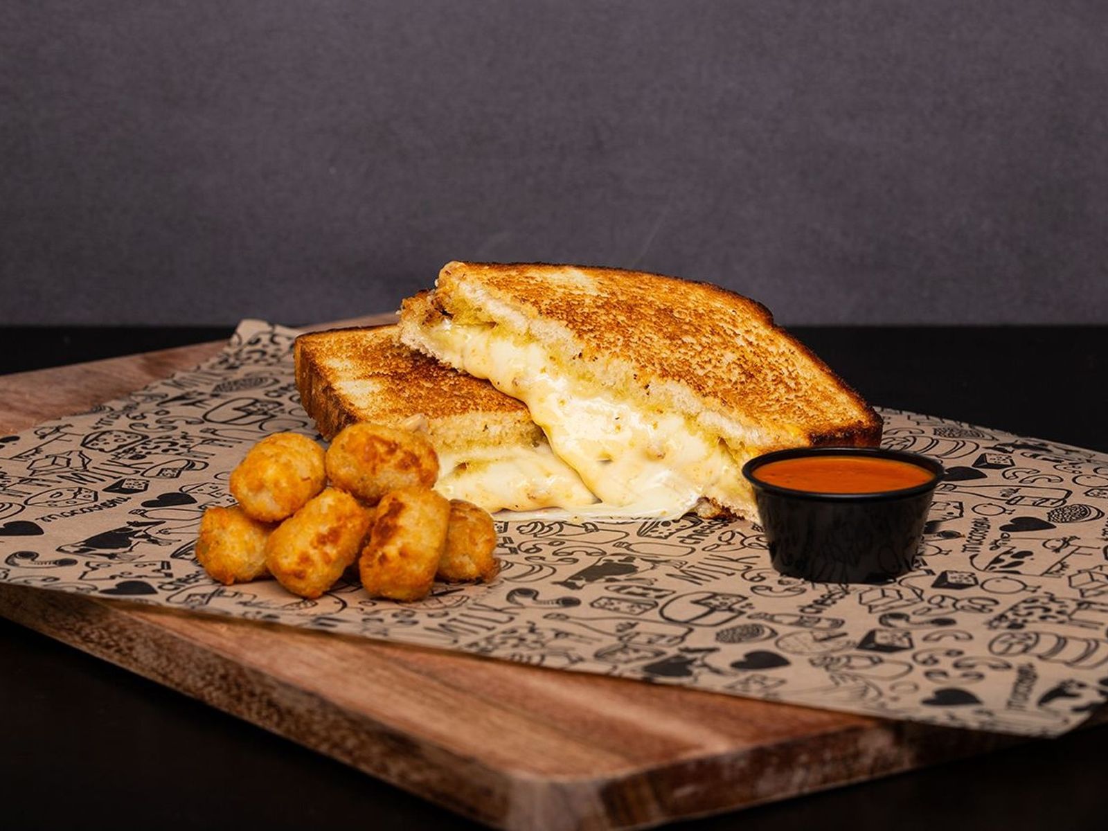 Order Classic Grilled Cheese - Delivery food online from I Heart Mac & Cheese store, Tempe on bringmethat.com