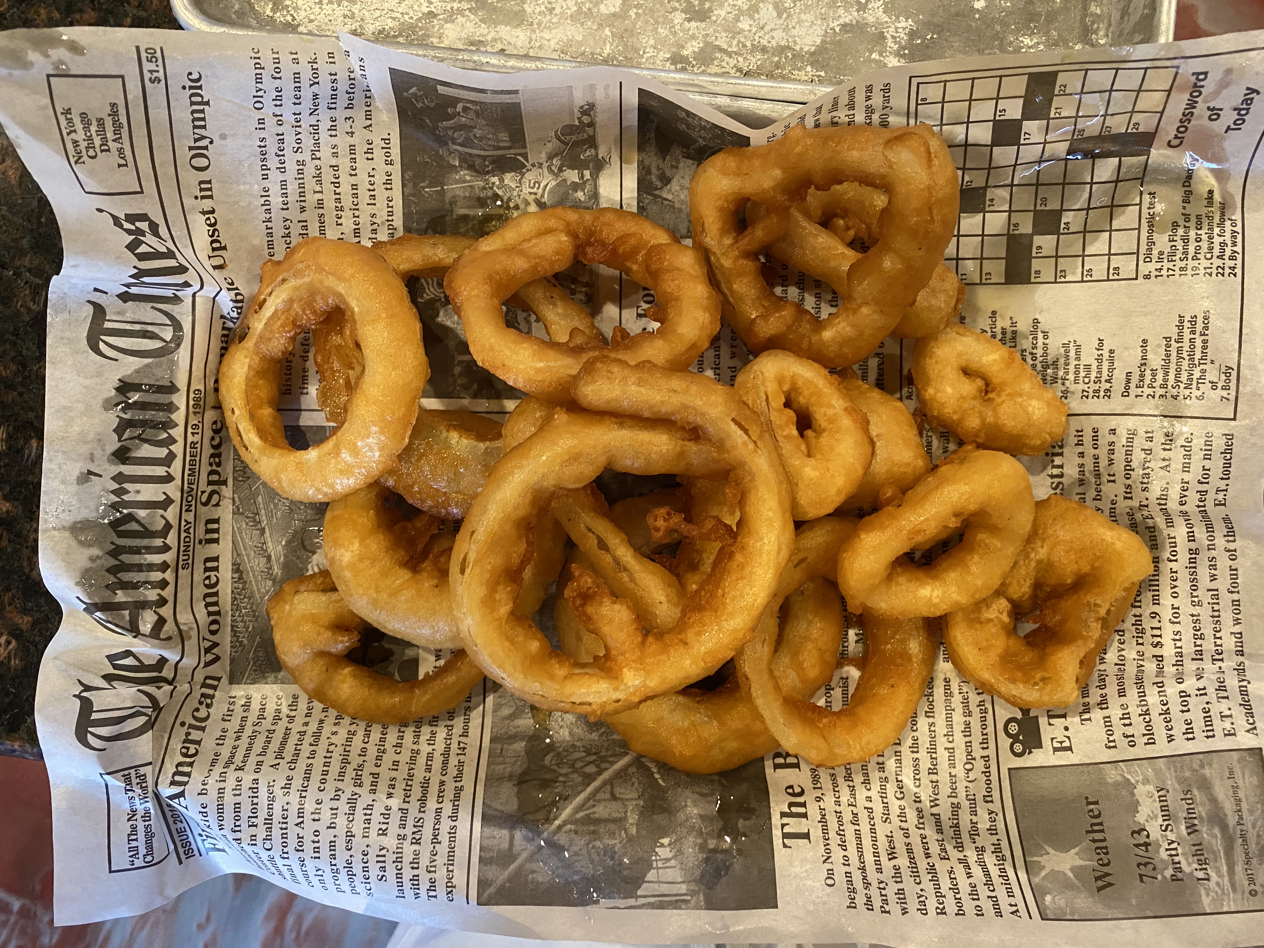 Order Jumbo Onion Rings food online from Hiway Pizza Pub store, State College on bringmethat.com