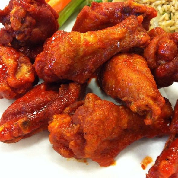 Order 6 Buffalo Wings food online from New York Pizza & Pasta store, Pleasant Hill on bringmethat.com