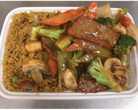Order C22 Roasted Pork with Mixed Vegetables food online from China Wok - Cordova store, Cordova on bringmethat.com