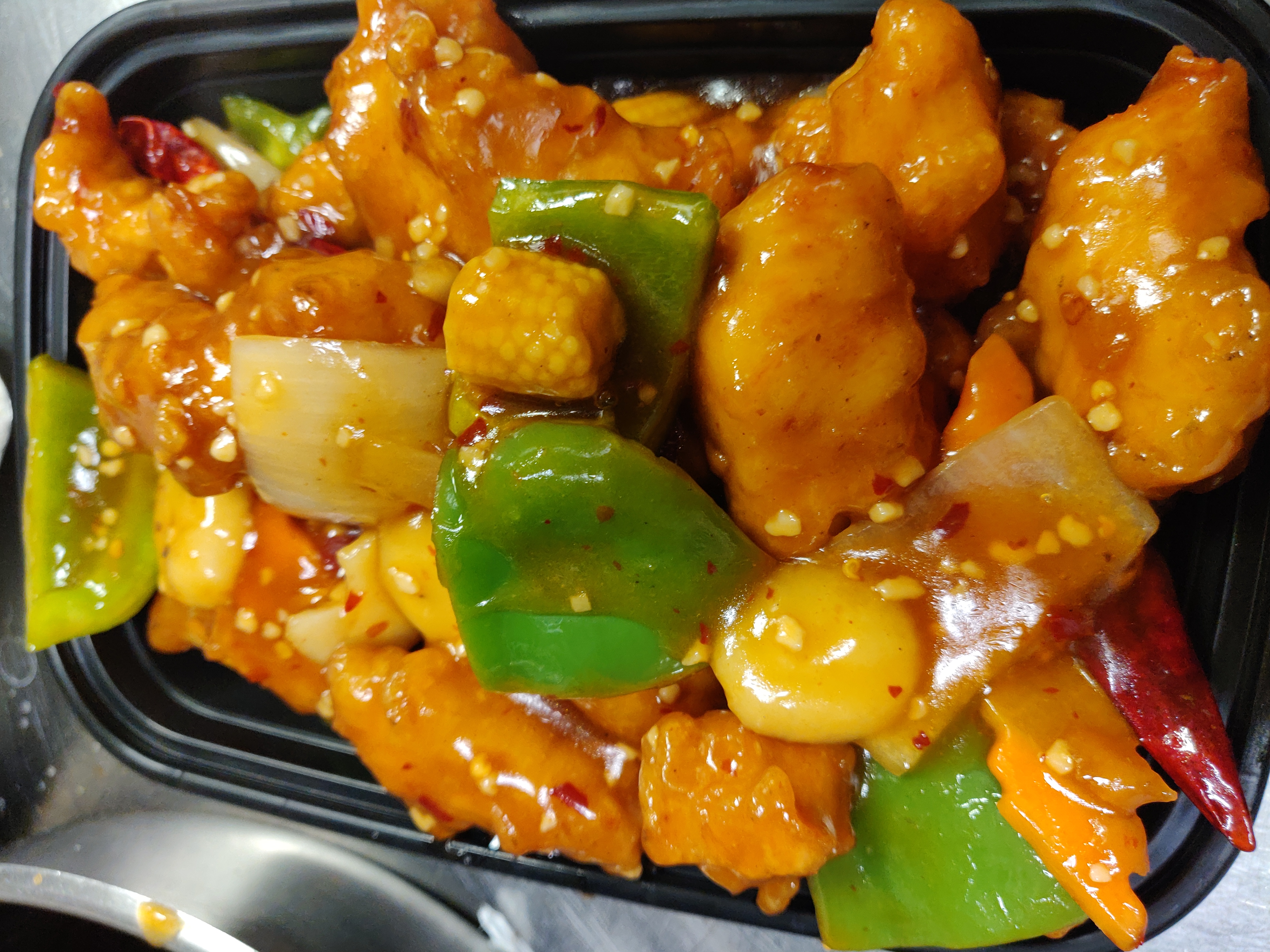 Order 418. General Chicken food online from China Express store, Chicago on bringmethat.com