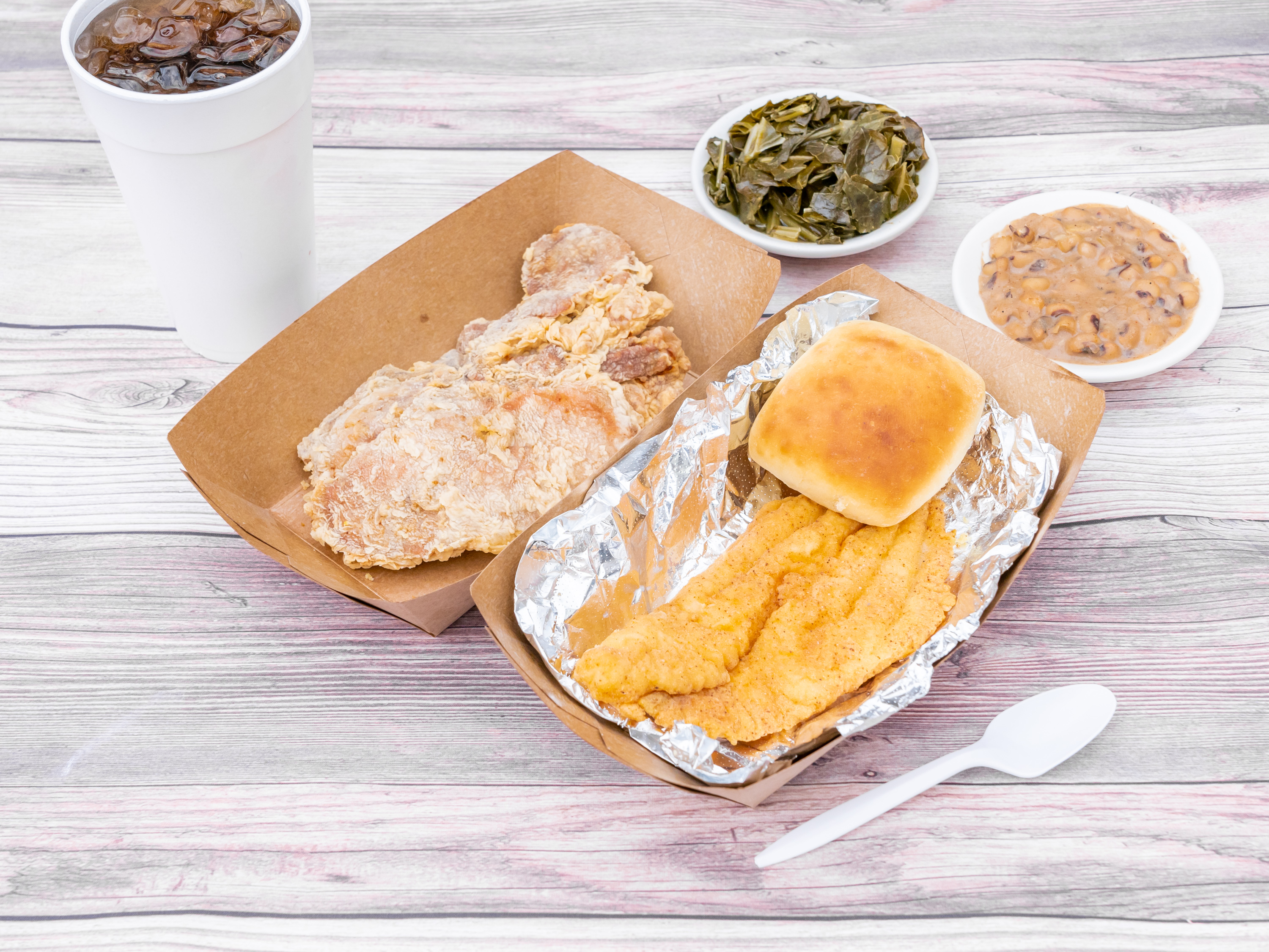Order 2 Meat Plate food online from Mamma Lous Soul Food Kitchen store, San Antonio on bringmethat.com
