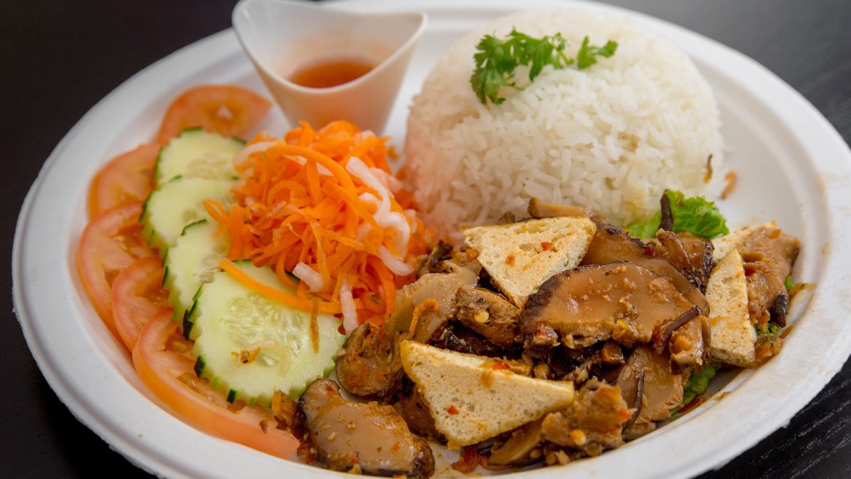 Order Vegan Rice Plate food online from Banh Mi Zon store, New York on bringmethat.com