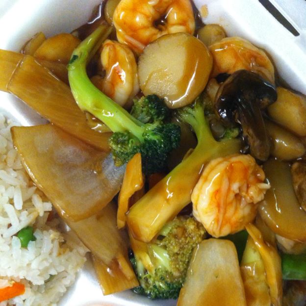 Order S28 Shrimp and Mixed Vegetables food online from Chen's China Inn store, Lufkin on bringmethat.com
