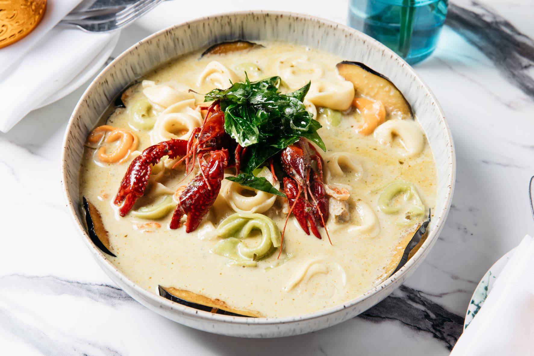 Order Crawfish Green Curry food online from Thaihey Nola store, New Orleans on bringmethat.com