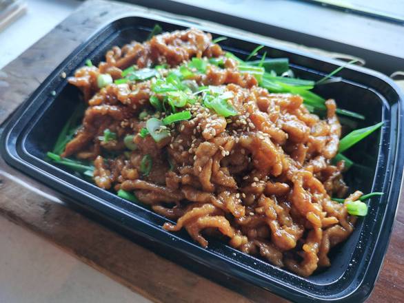 Order Sauteed Shredded Pork in Sweet Bean Sauce 京酱肉丝 food online from Our Zone store, Brighton on bringmethat.com