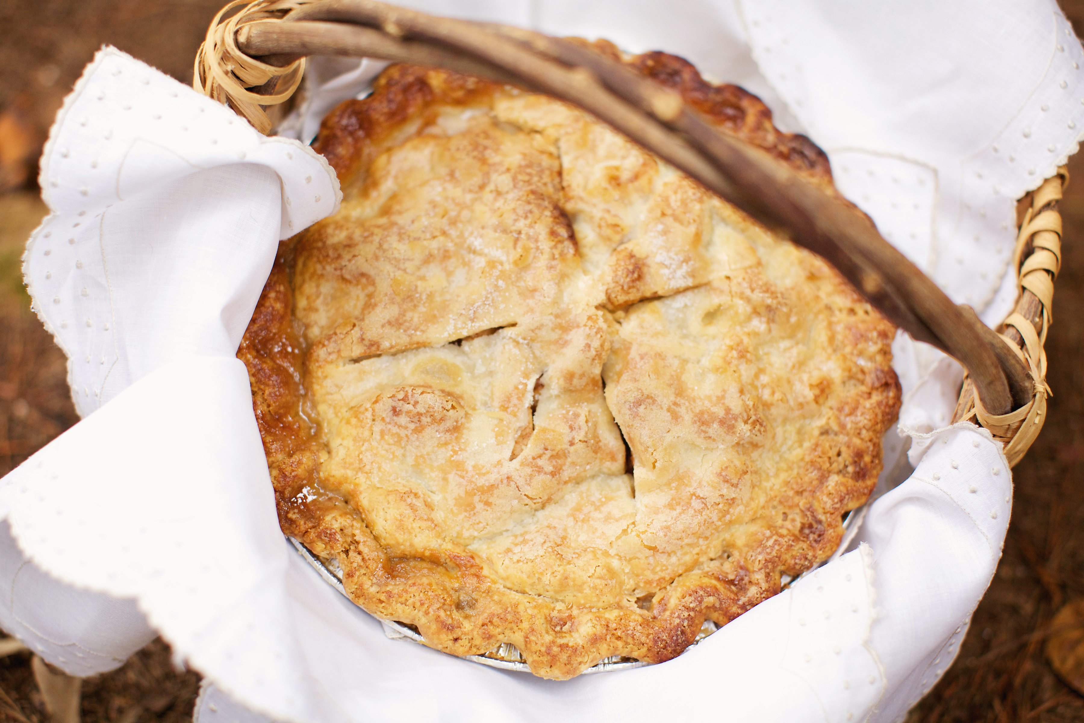 Order 10" Traditional Apple Pie food online from Southern Baked Pie Company store, Atlanta on bringmethat.com