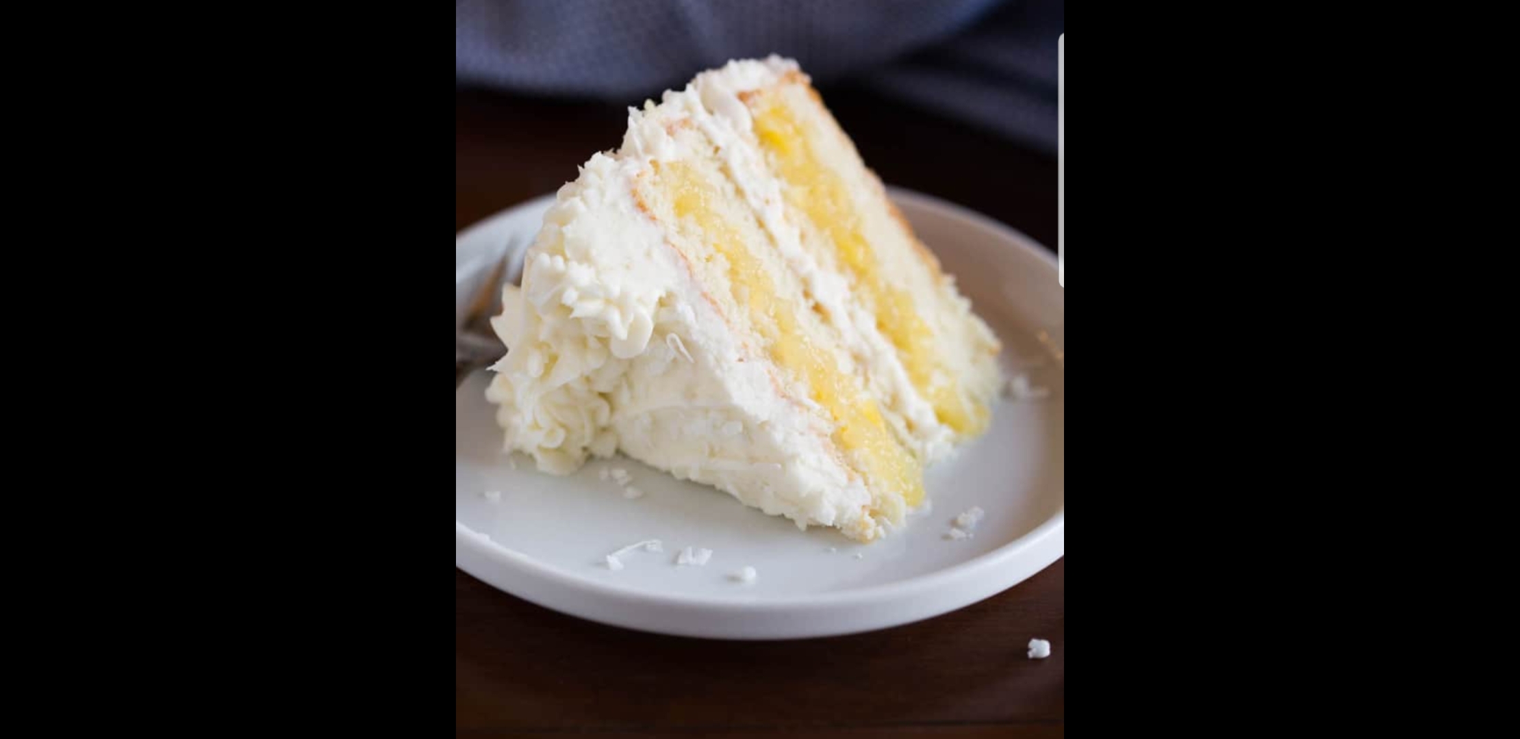 Order Coconut Cake food online from Romeo's Pizza and Pasta store, Wadsworth on bringmethat.com