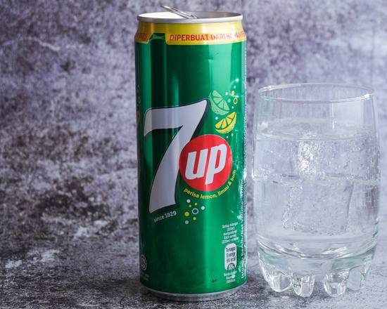 Order 7-Up Can food online from Classic Candy Shack store, San Francisco on bringmethat.com