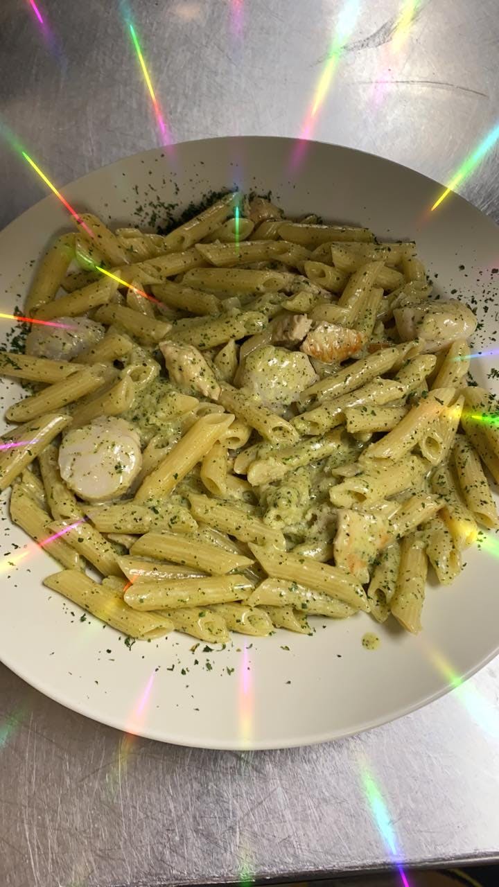 Order Pasta with Alfredo Sauce - Pasta food online from Leggio's Italian Restaurant store, Dallas on bringmethat.com