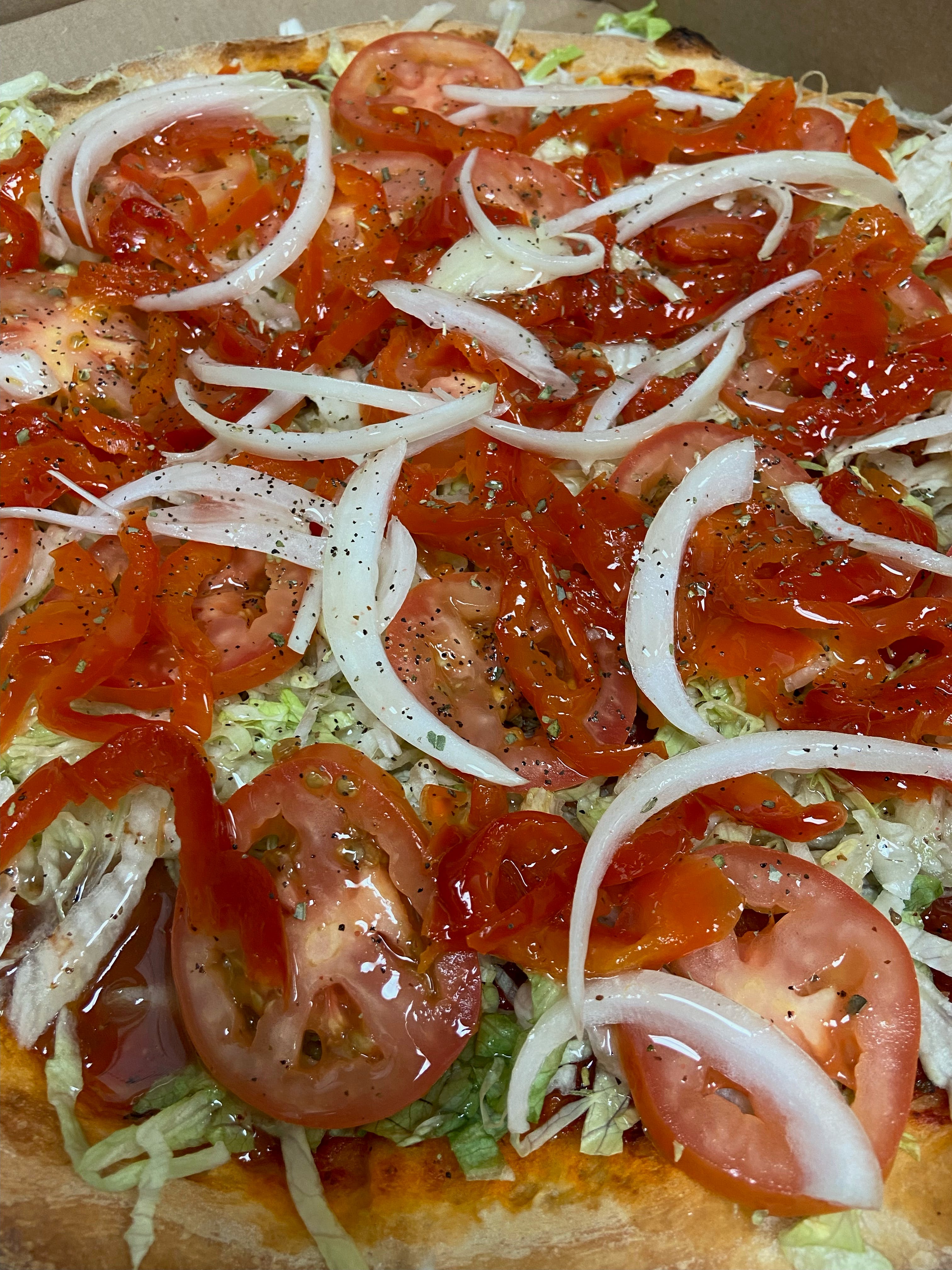 Order Salad Pizza - Medium food online from La Casa Pizza & Restaurant store, Westfield on bringmethat.com