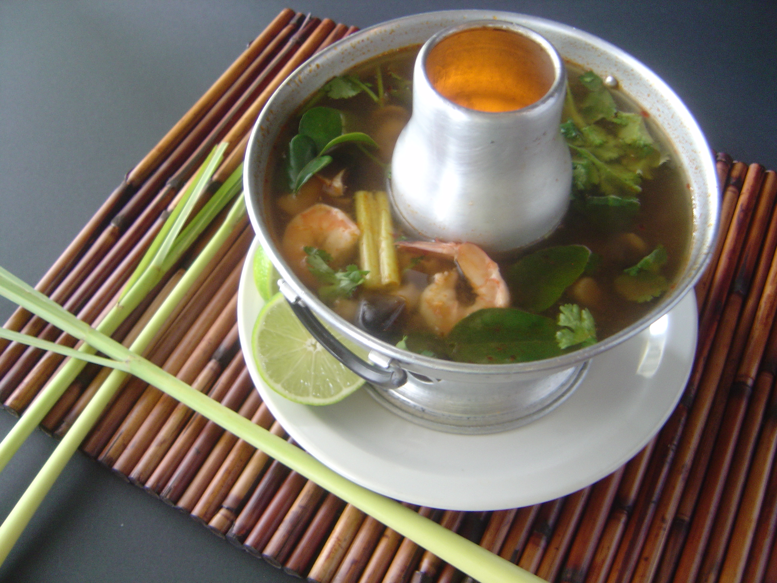 Order Lemongrass Soup (Full Size) food online from Narai Thai Cuisine store, Downey on bringmethat.com