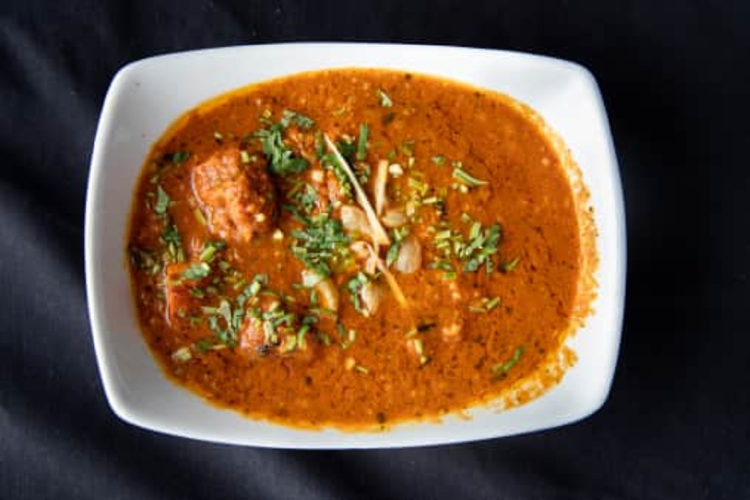 Order Lasooni Curry food online from Holi Indian Grill store, Panama City on bringmethat.com
