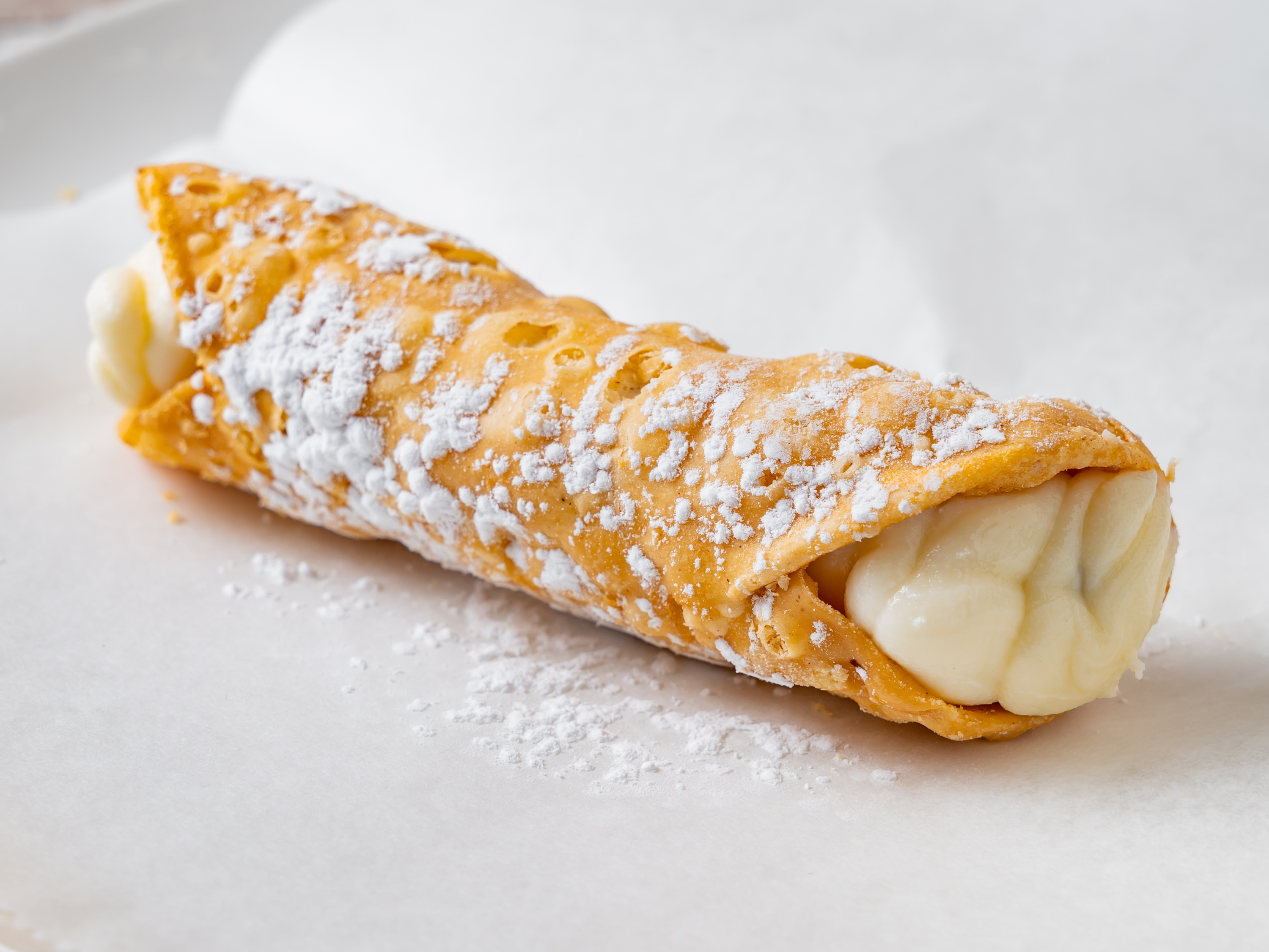 Order Fresh Cannoli food online from Cousins Pizzeria store, Bronx on bringmethat.com