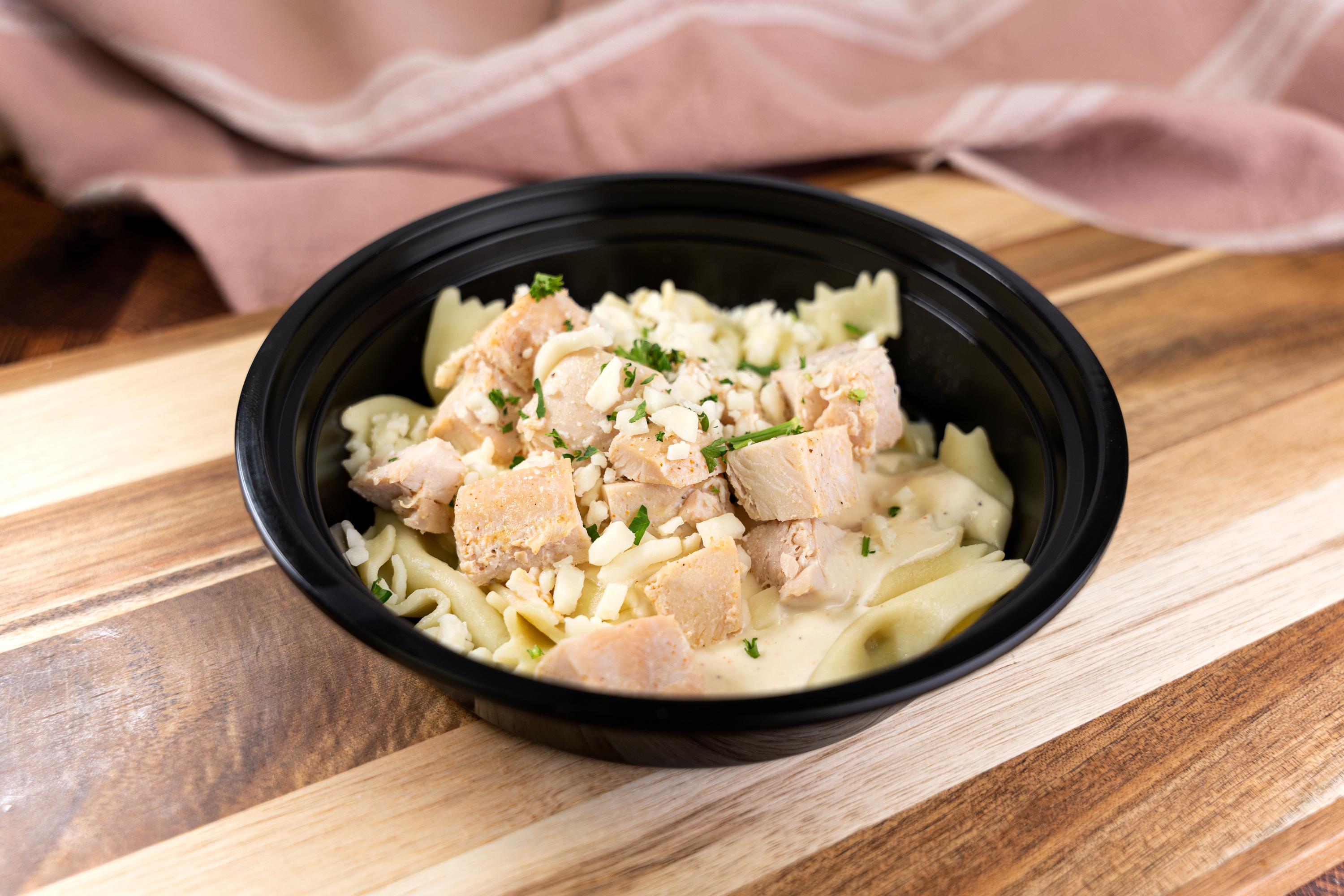 Order Chicken Alfredo with Protein Pasta food online from Beauty & Beast Bites & Bakery store, Edinburg on bringmethat.com