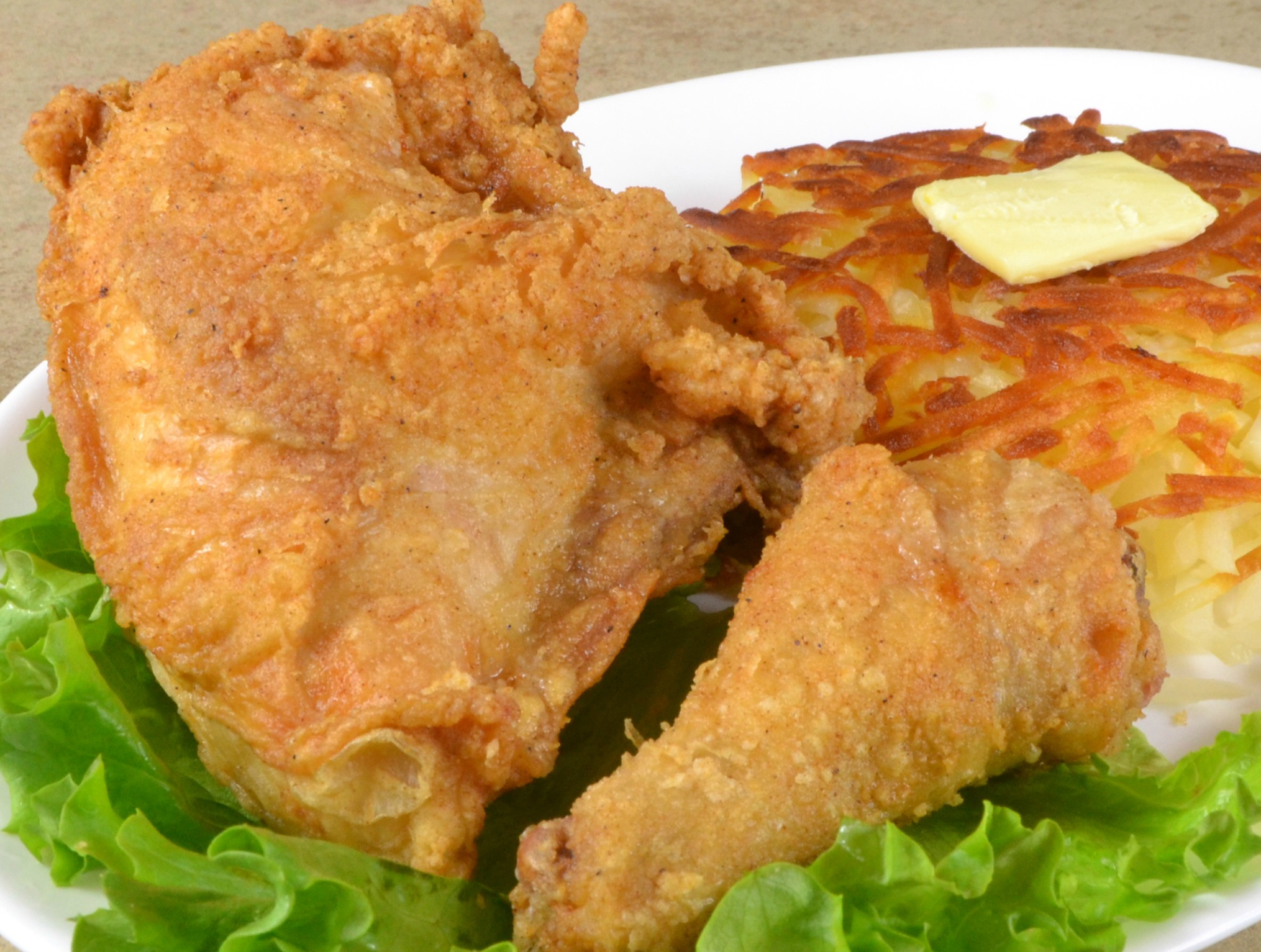 Order Senior 1/4 Chicken with a Dinner Salad food online from Fryn’ Pan store, Sioux Falls on bringmethat.com