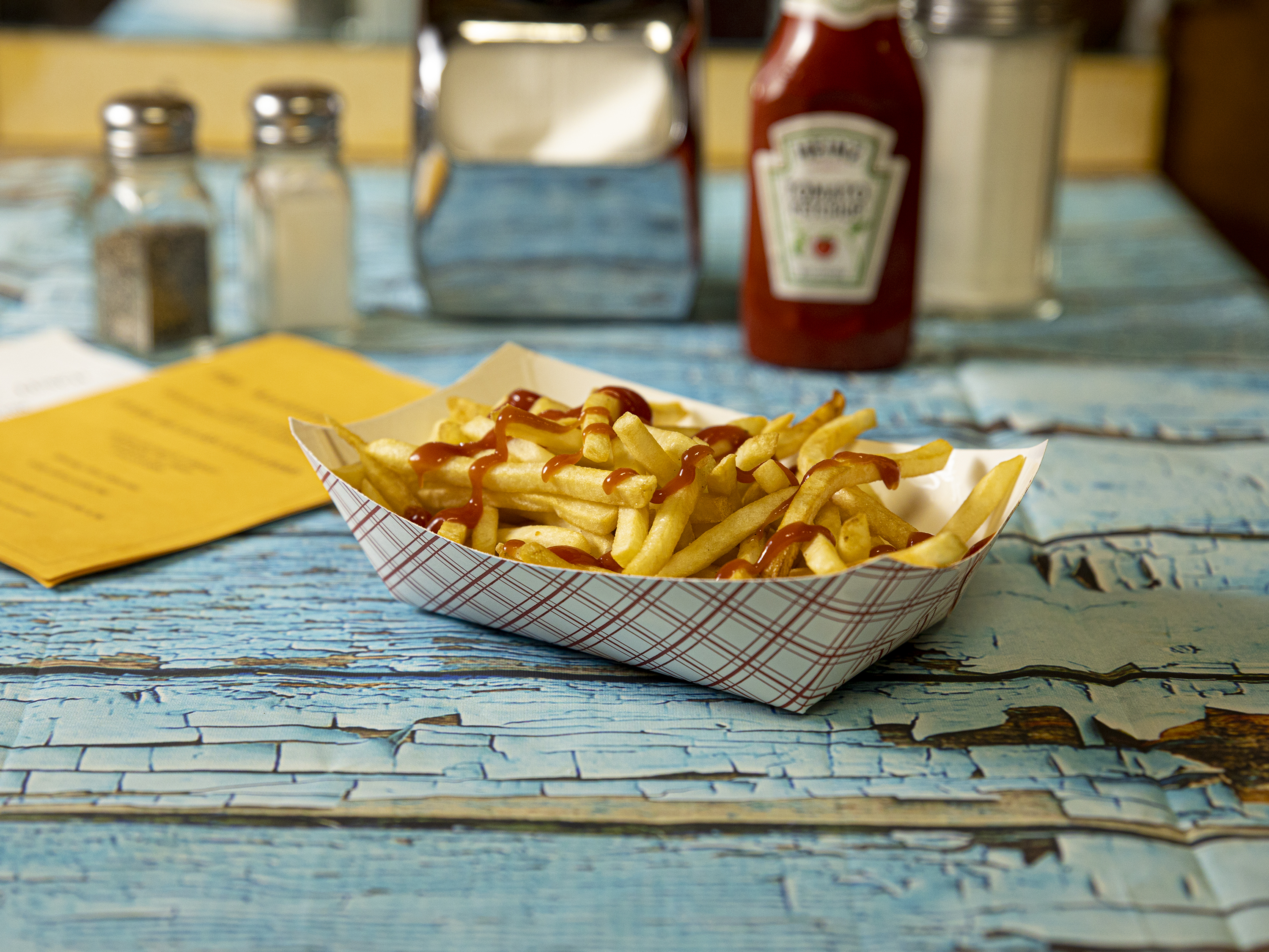 Order Basket of Fries food online from Majestic Lunch store, Pittston on bringmethat.com