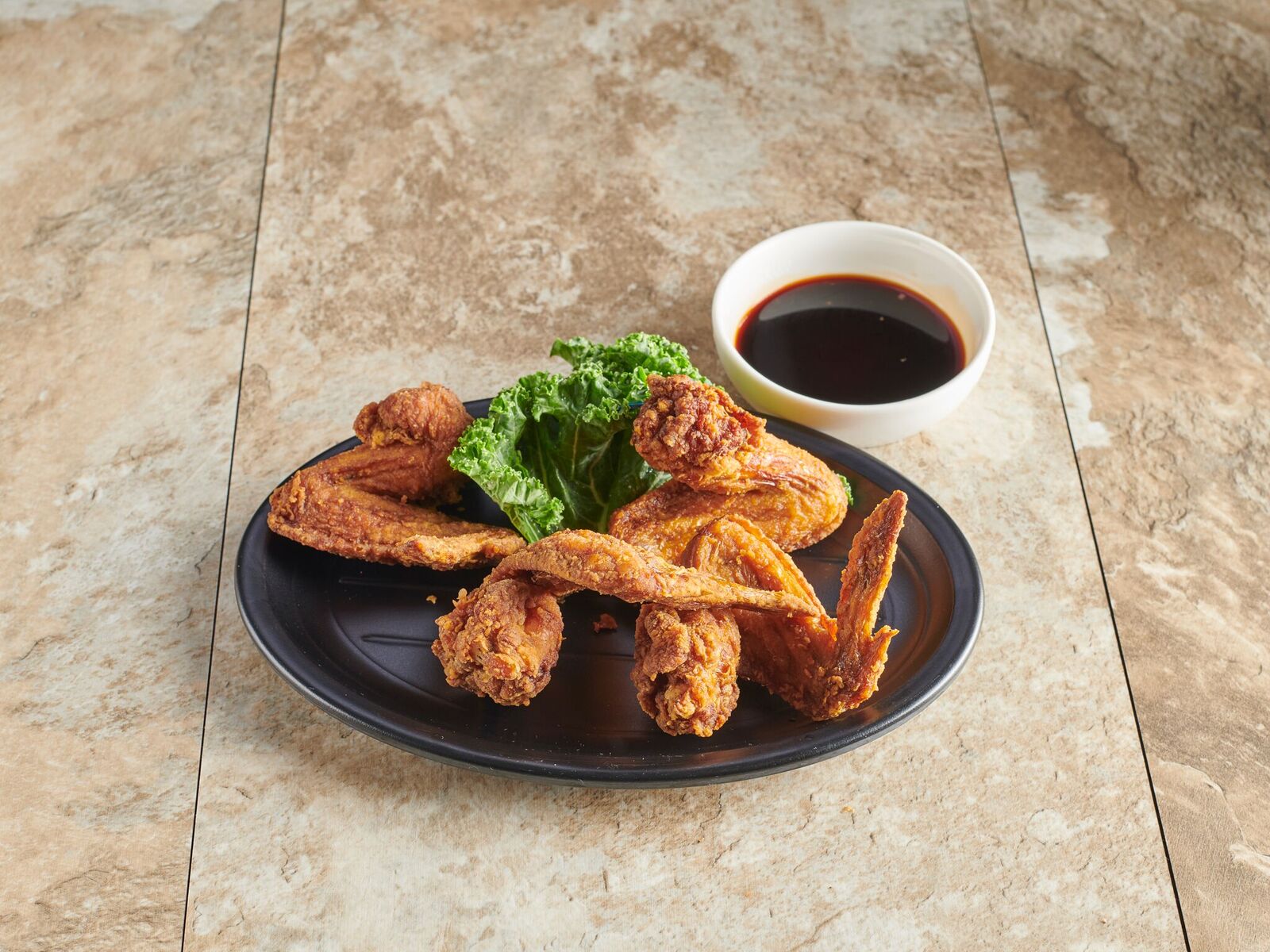 Order H4. Fried Chicken Wings food online from New Kim Wei Kitchen store, Brooklyn on bringmethat.com