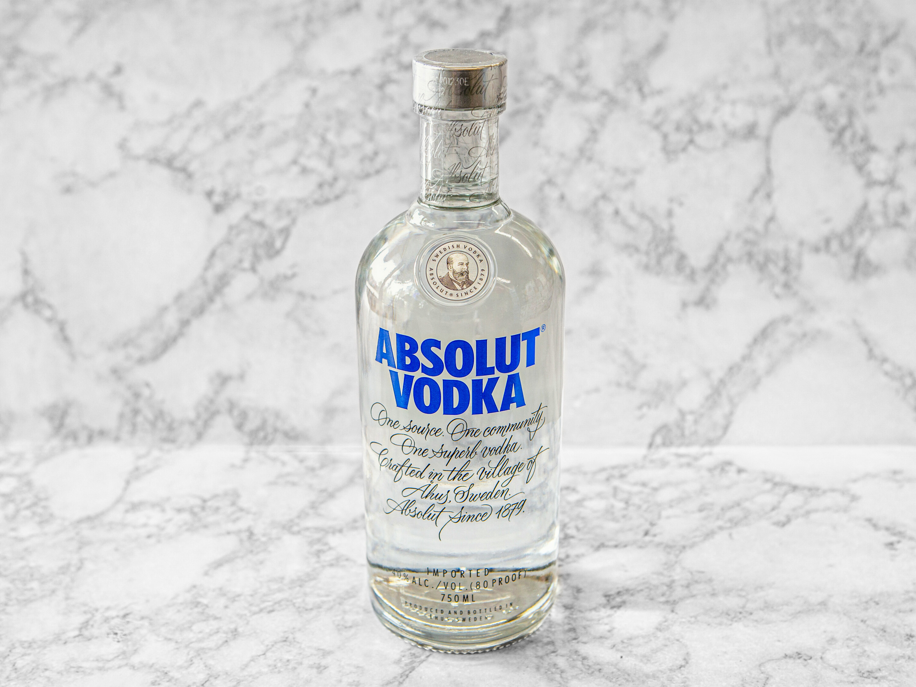 Order Absolut, 1.75 Liter Vodka, 40.0% ABV food online from Day & Night Liquor & Market store, Venice on bringmethat.com