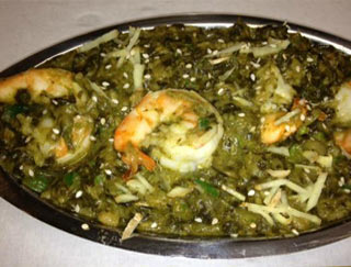 Order Saag Shrimp food online from Taj Mahal Restaurant store, Wilmington on bringmethat.com