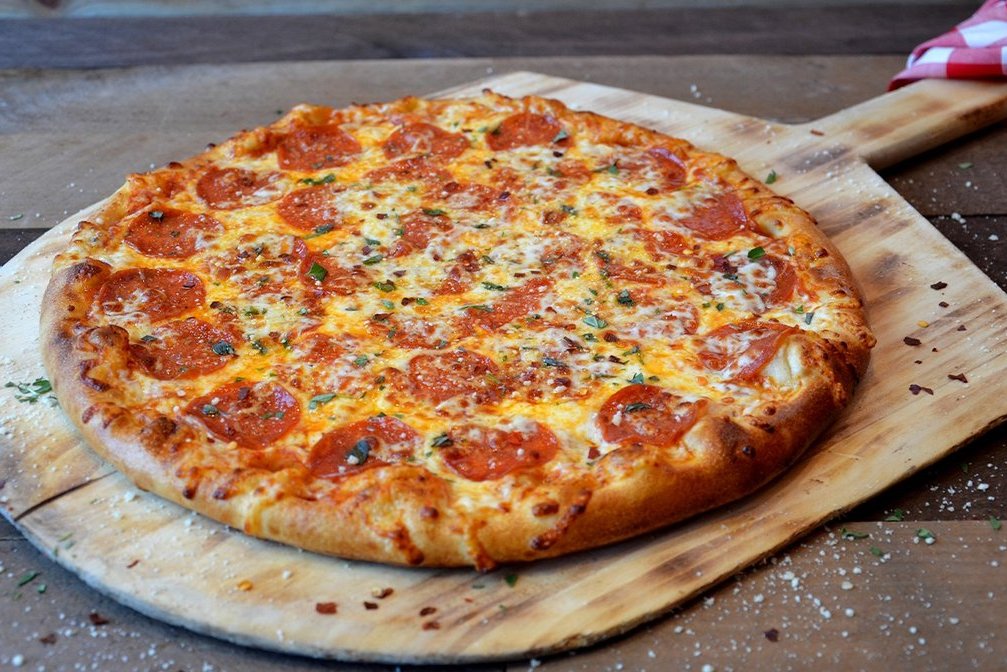 Order Proper Pepperoni Pizza food online from Local Pizza & Wings store, Albuquerque on bringmethat.com