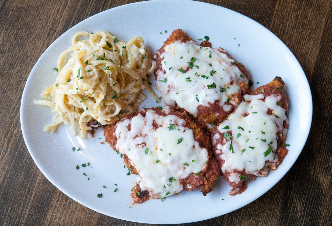 Order Chicken Parmigiana food online from Louise's Trattoria store, Los Angeles on bringmethat.com