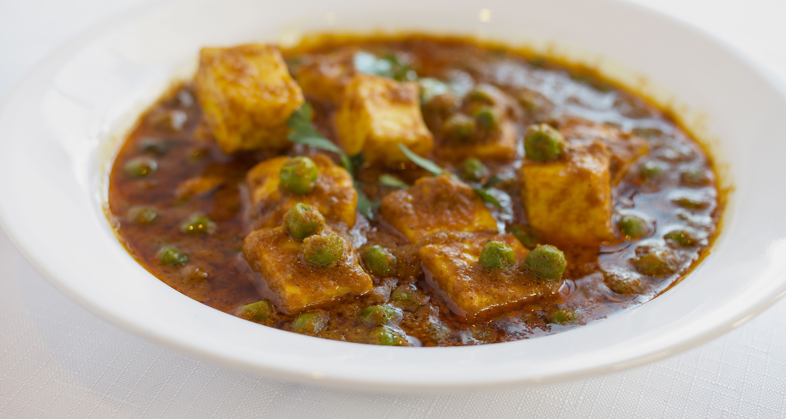 Order Mutter Paneer food online from Naan N Curry store, Concord on bringmethat.com