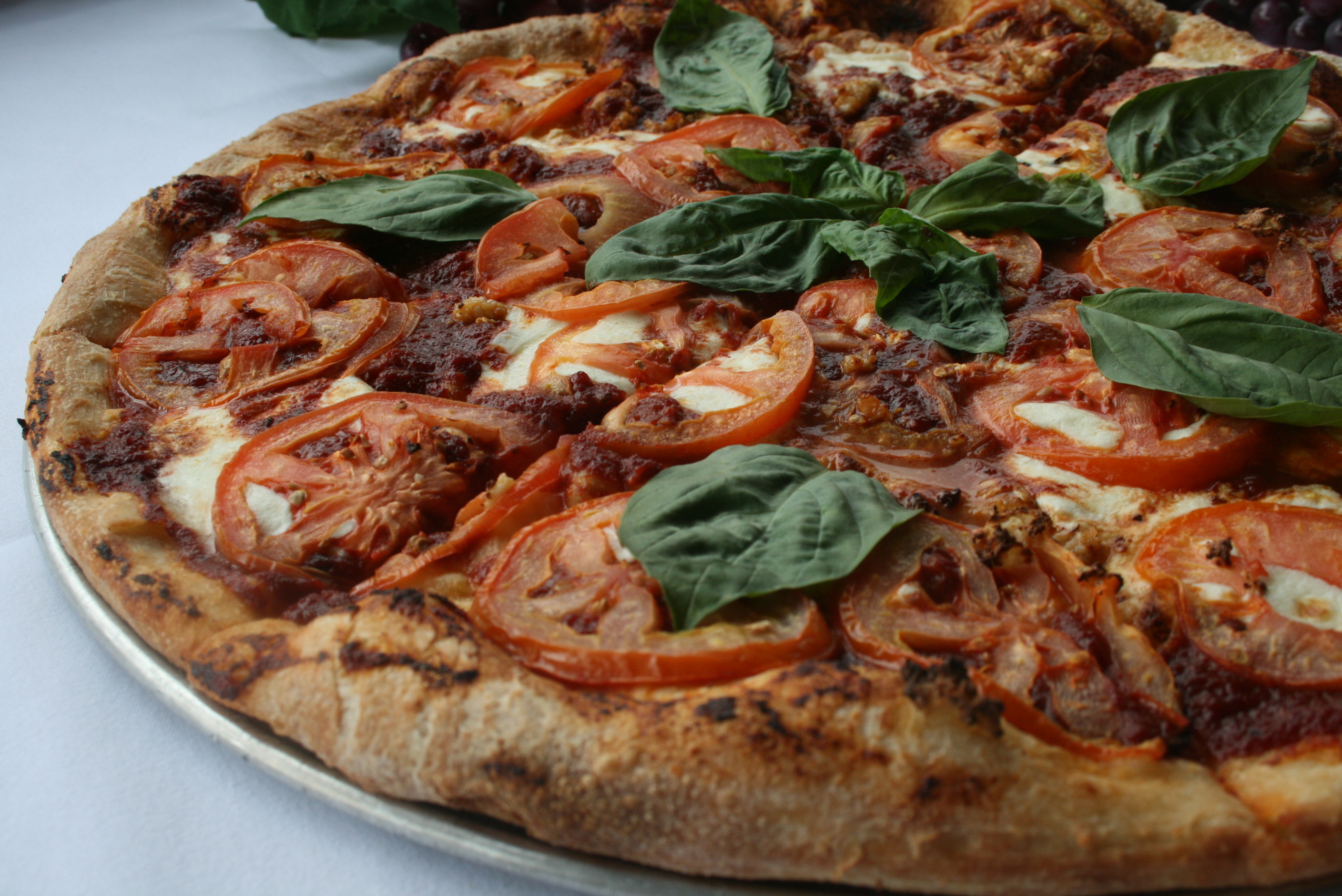 Order Margherita Pizza food online from Nicolosi's Italian Restaurant store, San Diego on bringmethat.com