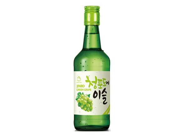 Order Jinro Green Grape Soju - 375ml Bottle food online from Josh Wines & Liquors Inc store, New York on bringmethat.com