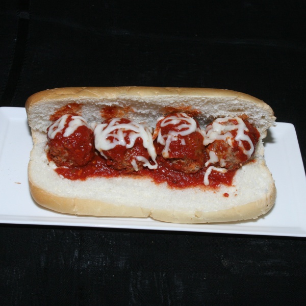 Order Meatball Sandwich food online from Fratelli's NY Pizza store, Los Angeles on bringmethat.com